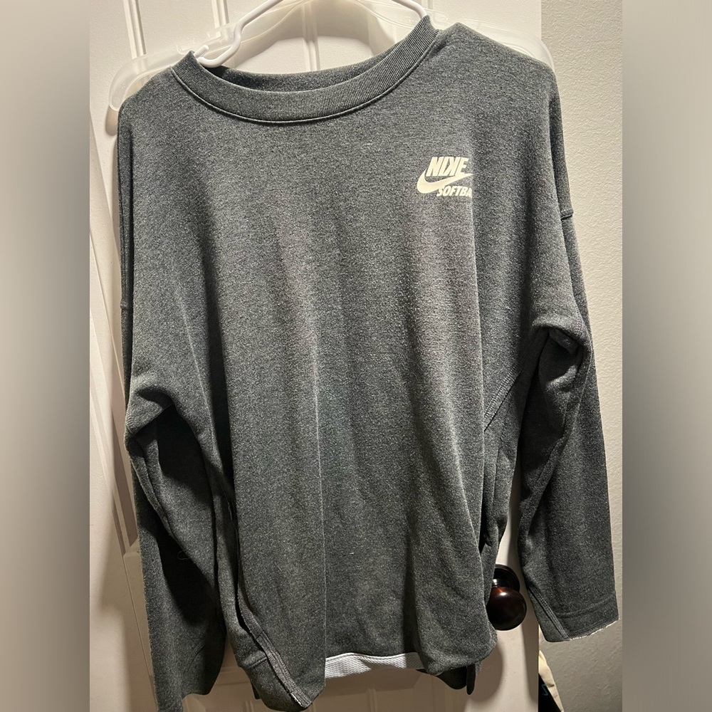 Nike softball pullover